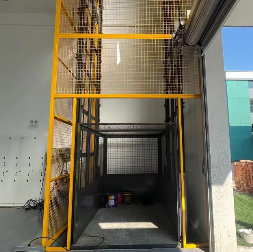 昌都导轨式升降机助力物流园破解运输难题